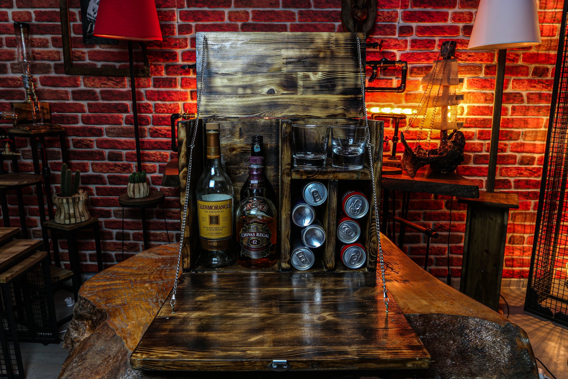 Rustic Whiskey Box - 4 Bottle and Glass Slot - RusticDesignTR Barware - RusticDesignTR